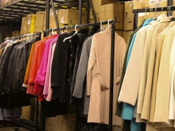 Banco de Ropa entregará prendas nuevas a personas en situación de calle ante llega del invierno
