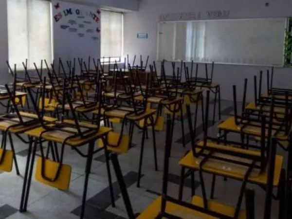 Suspenden clases por sistema frontal: revisa las comunas y regiones