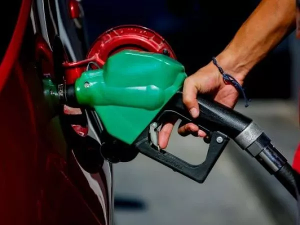 Suben las bencinas: ENAP oficializa nuevo reajuste desde este jueves