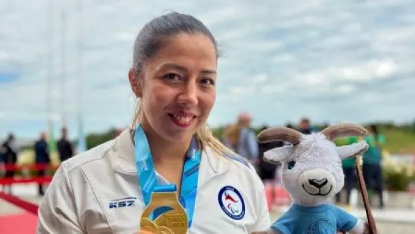 Katherinne Wollermann conquista el tricampeonato mundial de Para Canotaje
