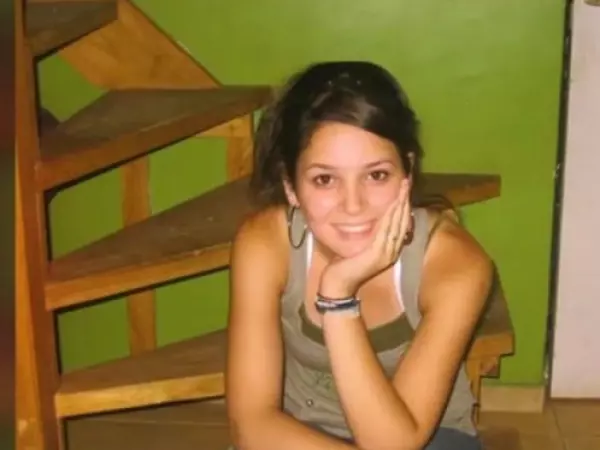 Madre de Mariana Sepúlveda apunta a posible obsesión y cuestiona confesión de exvecino